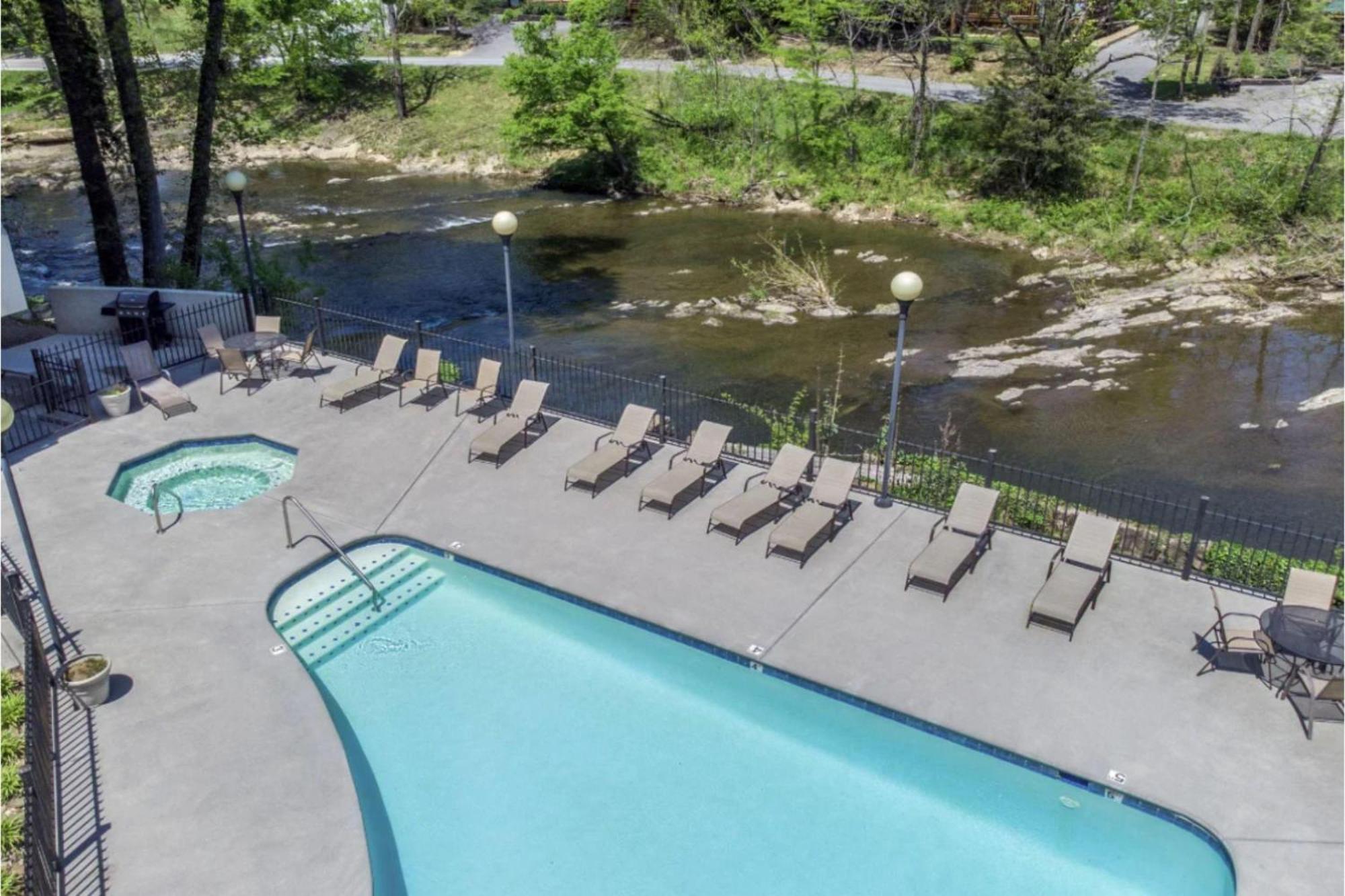 Cl 202 River Delight Pigeon Forge Exterior photo